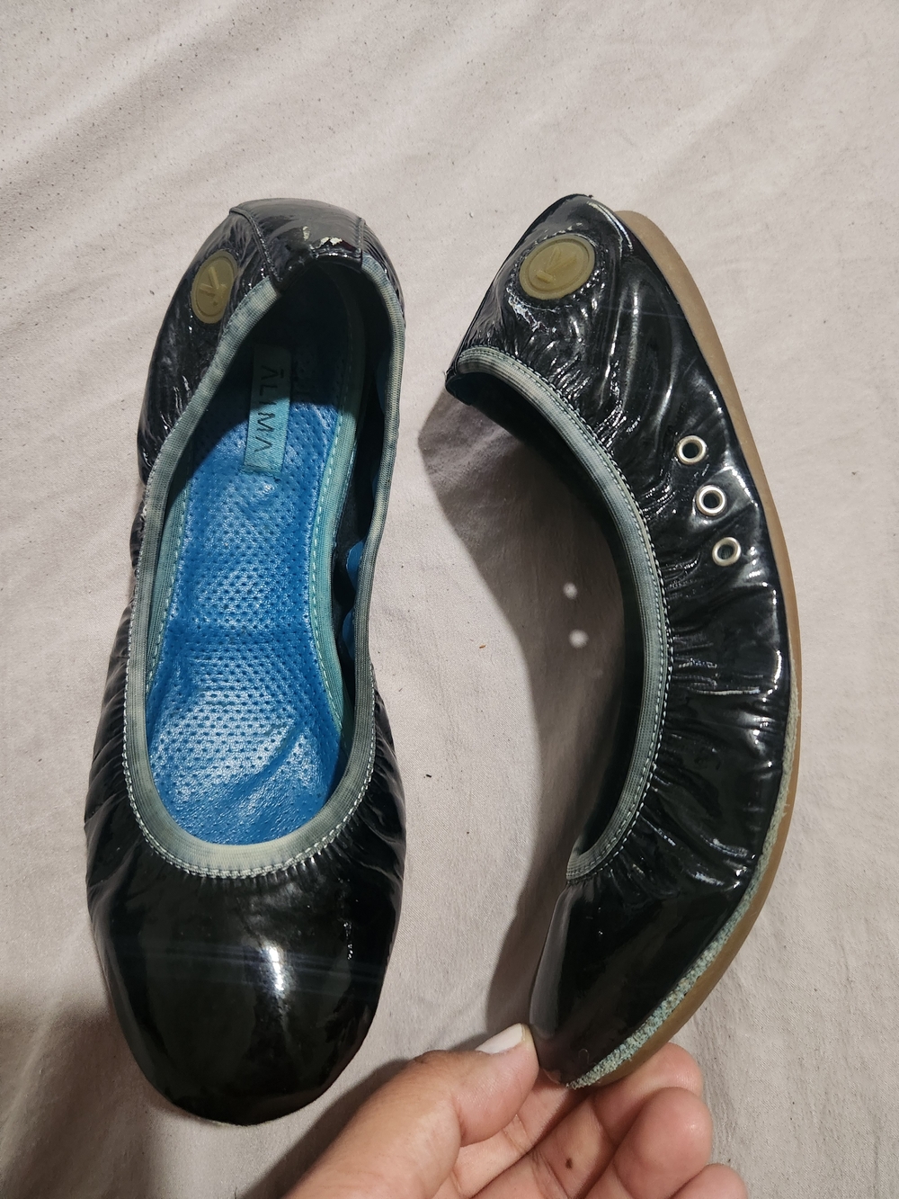 ALIMA Vintage Leather Black Ballet Flats with Blue Insole